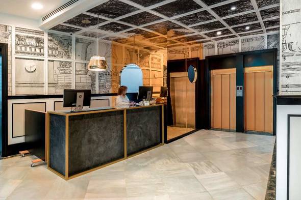 24-hour reception SH Ingles Hotel Valencia