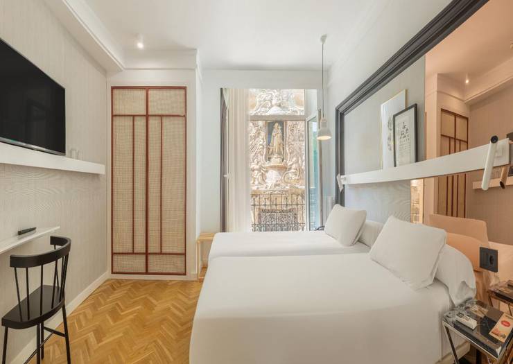 Room with palace views (17m2) SH Ingles Hotel Valencia Room with palace views (17m2) SH Ingles Hotel Valencia