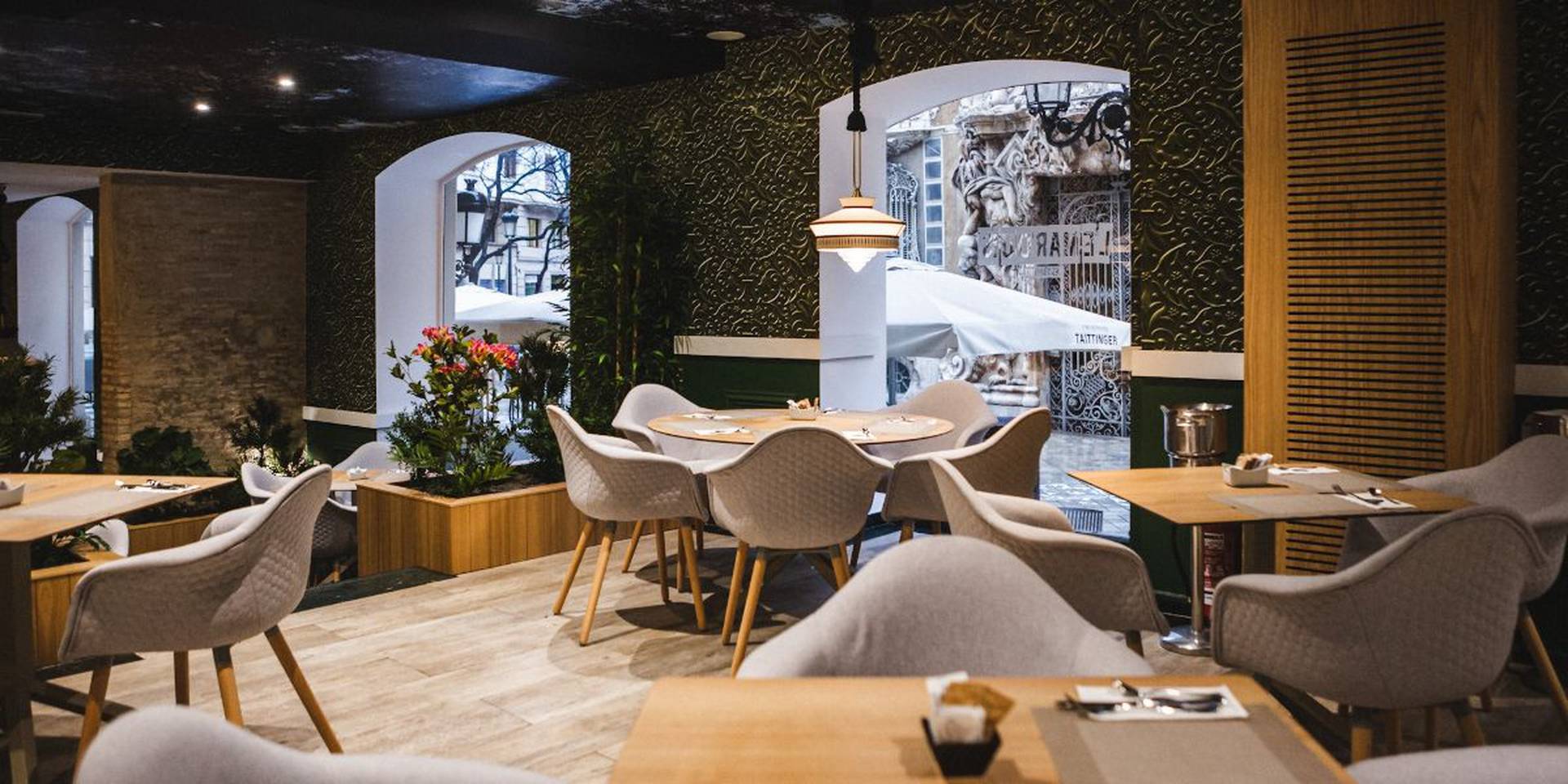Sh inglés SH Ingles Hotel Valencia Sh inglés SH Ingles Hotel Valencia