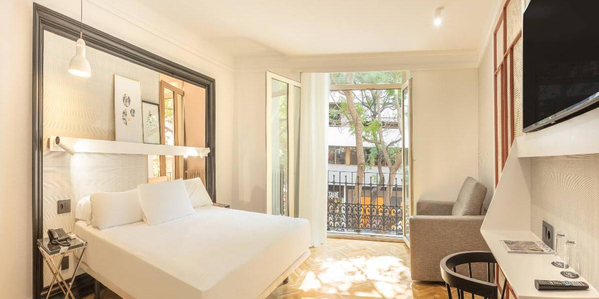 Habitación superior con cama supletoria Hotel SH Inglés Valencia Habitación superior con cama supletoria Hotel SH Inglés Valencia