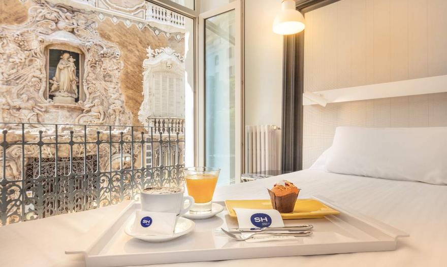 Room with palace views (17m2) SH Ingles Hotel Valencia Room with palace views (17m2) SH Ingles Hotel Valencia