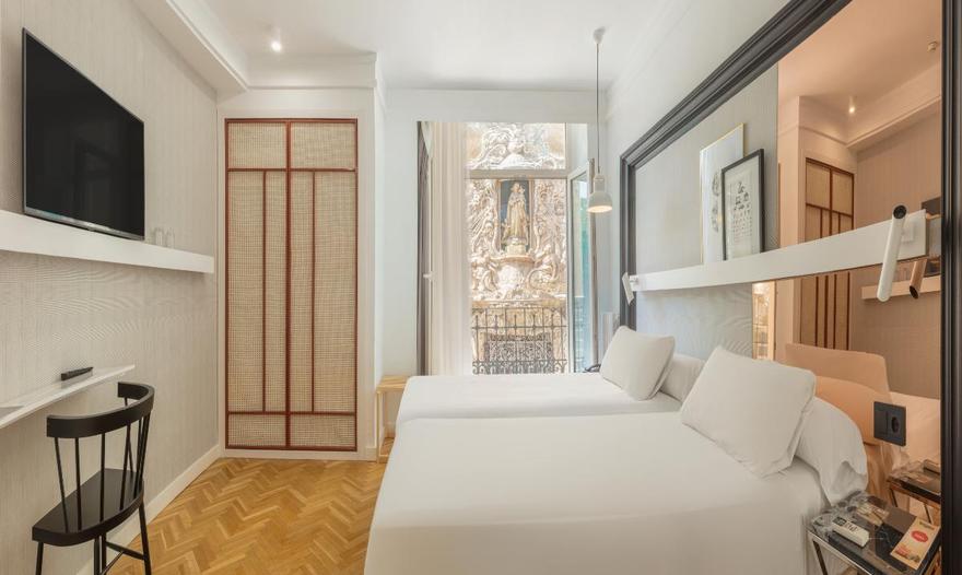 Room with palace views (17m2) SH Ingles Hotel Valencia Room with palace views (17m2) SH Ingles Hotel Valencia